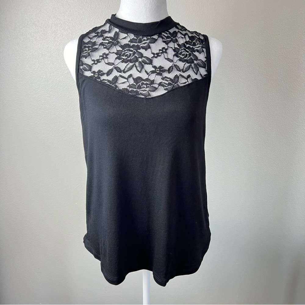 Magnolia Black Sleeveless Top with lace detail Size Small